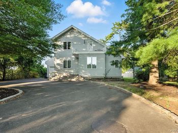 100 Manor Lane