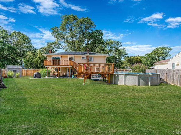 2 Alan Street, Holbrook NY 11741