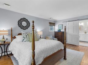 21 Drake Place, Northport NY 11768