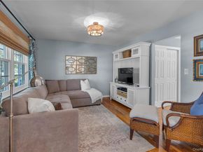 21 Drake Place, Northport NY 11768