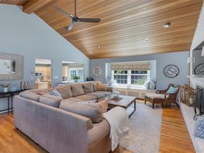 21 Drake Place, Northport NY 11768