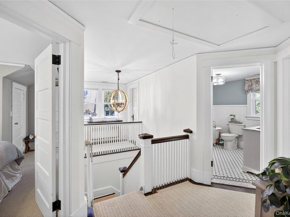 55 Sarles Lane, Pleasantville NY 10570