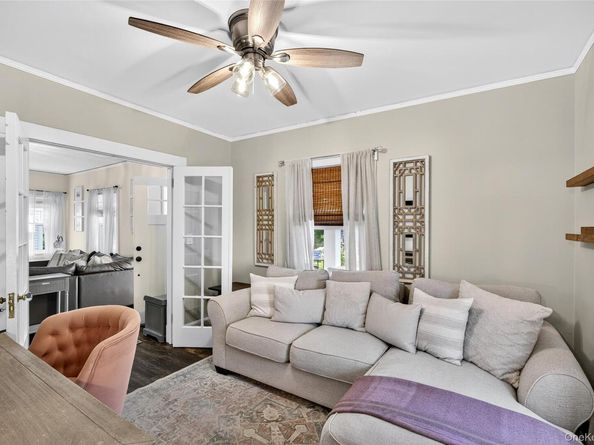 55 Sarles Lane, Pleasantville NY 10570