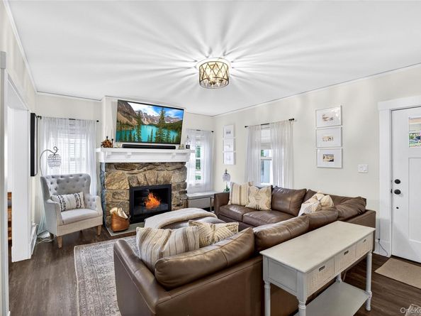 55 Sarles Lane, Pleasantville NY 10570