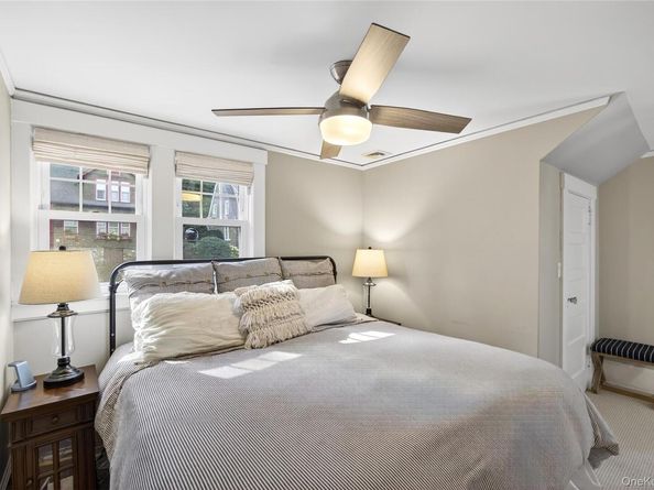 55 Sarles Lane, Pleasantville NY 10570