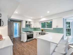 28 Niewood, Ridge NY 11961