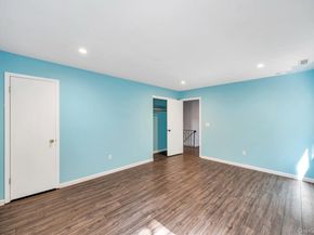 28 Niewood, Ridge NY 11961