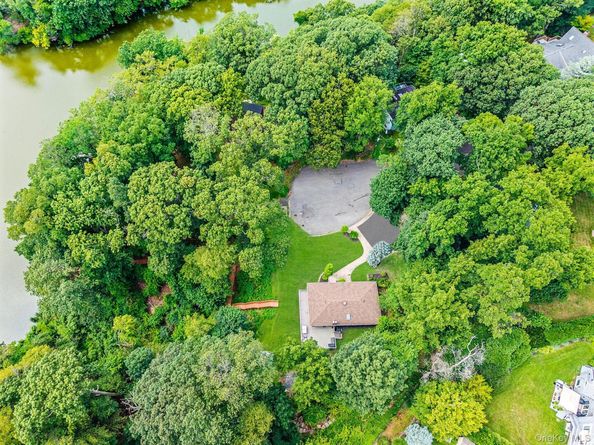 25 Blanchard Drive, Northport NY 11768