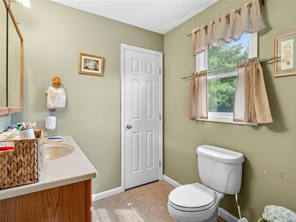 5 Windcrest Drive, Manorville NY 11949