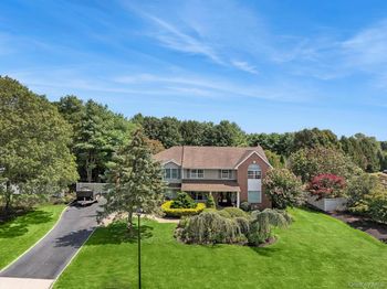 5 Windcrest Drive