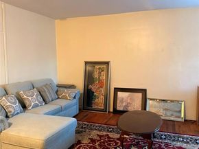 214-37 hillside Avenue B, Queens Village NY 11427