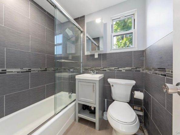 257 Biltmore Avenue, Elmont NY 11003