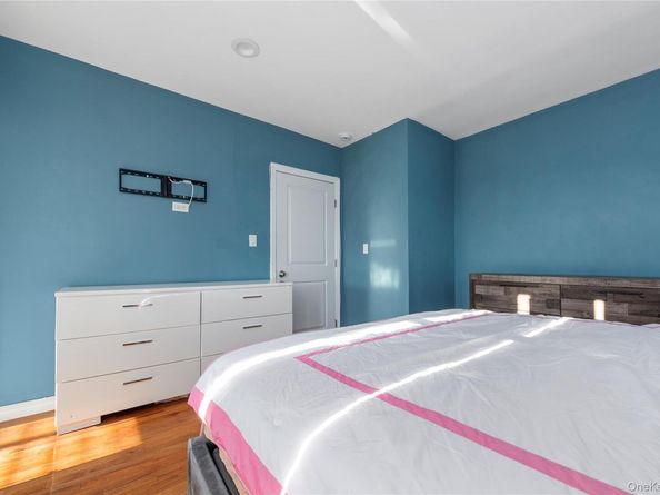 257 Biltmore Avenue, Elmont NY 11003