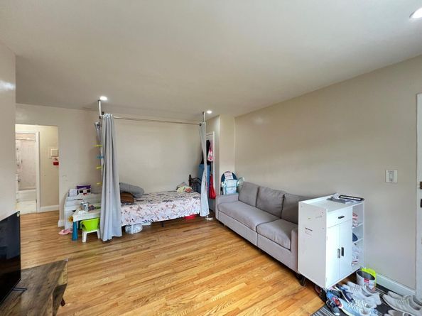 6915 136th Street A, Flushing NY 11367