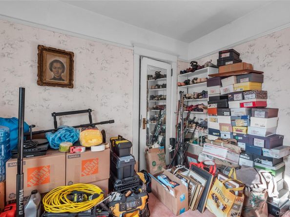 85 Robert Street, Patchogue NY 11772