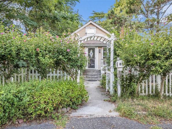 85 Robert Street, Patchogue NY 11772