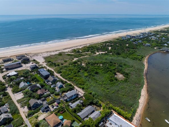 5 Compass, Ocean Beach NY 11770