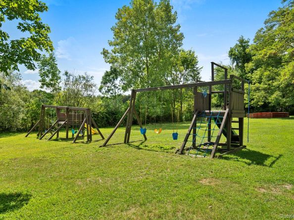 6 Rambler Road, Lincolndale NY 10541