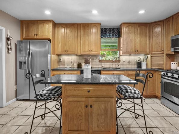 6 Rambler Road, Lincolndale NY 10541