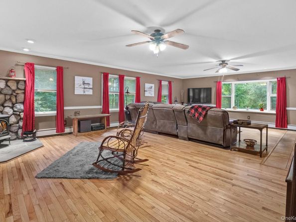 6 Rambler Road, Lincolndale NY 10541