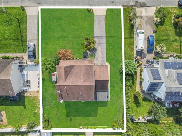 905 Doane Avenue, Bellport NY 11713