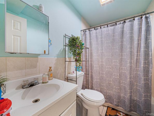 905 Doane Avenue, Bellport NY 11713