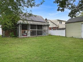 15 Koeppel Place, Hempstead NY 11550