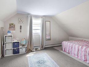 15 Koeppel Place, Hempstead NY 11550