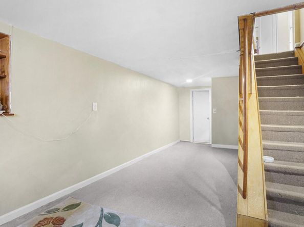 15 Koeppel Place, Hempstead NY 11550
