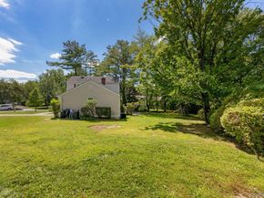 100 Daisy Farms Drive, New Rochelle NY 10804