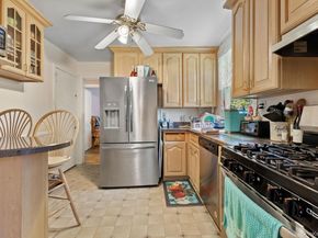100 Daisy Farms Drive, New Rochelle NY 10804