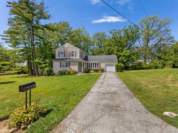 100 Daisy Farms Drive, New Rochelle NY 10804
