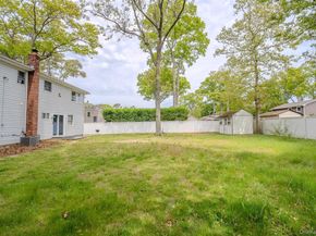 75 Park Avenue, Ronkonkoma NY 11779