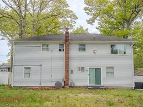 75 Park Avenue, Ronkonkoma NY 11779