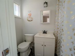 75 Park Avenue, Ronkonkoma NY 11779