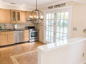 72 Avenue B, Holbrook NY 11741