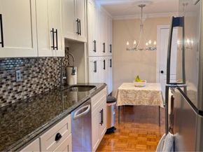 72 Avenue B, Holbrook NY 11741