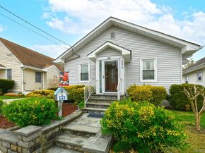 3076 Roxbury Road, Oceanside NY 11572