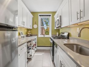 280 Atlantic Ave 310, East Rockaway NY 11518