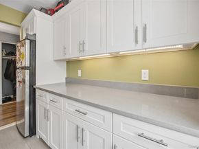 280 Atlantic Ave 310, East Rockaway NY 11518