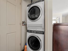 41 Cambridge Drive W, Copiague NY 11726