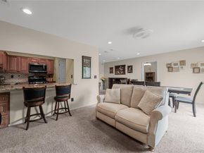41 Cambridge Drive W, Copiague NY 11726