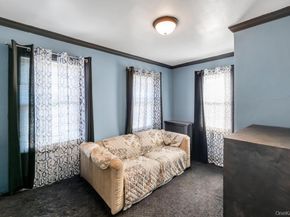 237 Willow Street, Roslyn Heights NY 11577