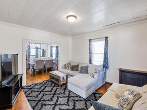 237 Willow Street, Roslyn Heights NY 11577