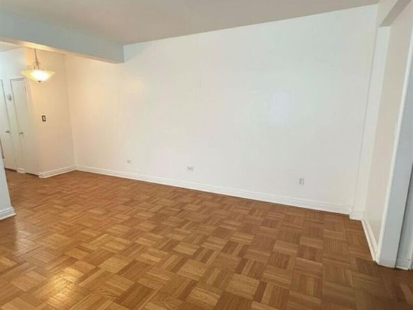 230 Pelham Road 2H, New Rochelle NY 10805