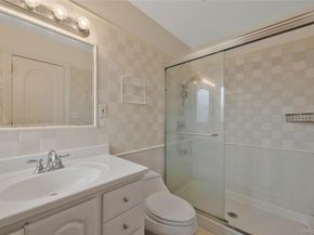 8 Percheron Lane, Roslyn Heights NY 11577