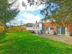 53 Stuart Drive, Syosset NY 11791