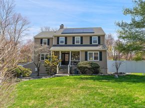 19 Peachtree Drive, Cortlandt Manor NY 10567