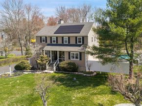 19 Peachtree Drive, Cortlandt Manor NY 10567