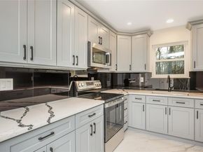 24 Buckskin Lane, Riverhead NY 11901